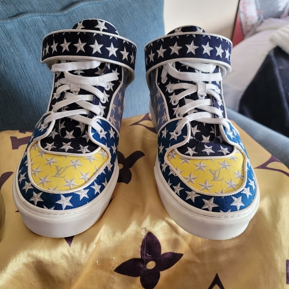 Louis Vuitton 'Aculpulco' Sneakers - Picture 2 of 11